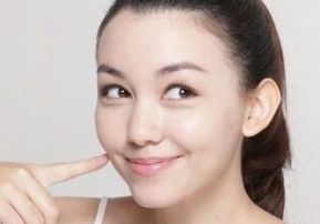 天津哪個醫(yī)院割雙眼皮好評高？