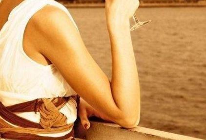 臉型不同，發(fā)帶的選擇技巧一網(wǎng)打盡