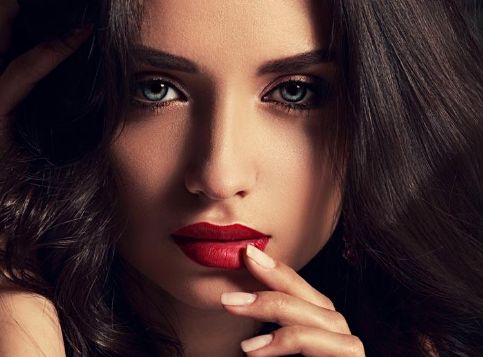 杭州哪個醫(yī)院割雙眼皮好？