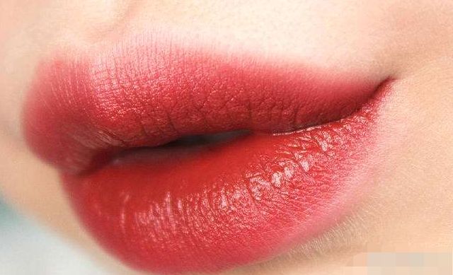 植物護膚 VS 化學護膚：大揭秘！