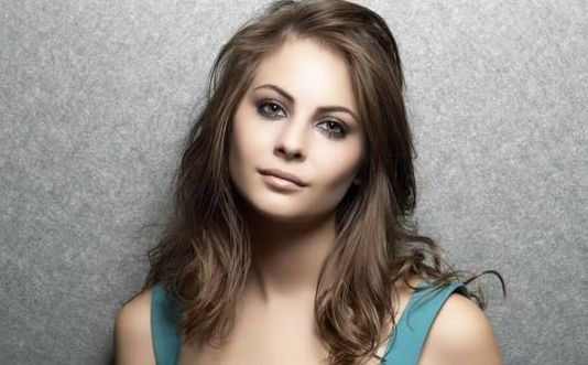 女生健身減肥，如何避免練出“金剛芭比”身材？