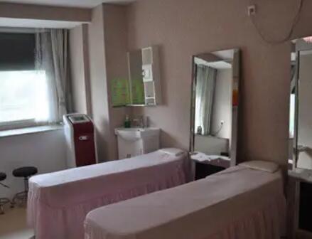 武漢恩吉娜醫(yī)療美容門診部