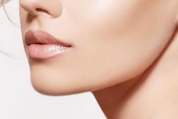 貴陽玻尿酸注射假體隆鼻醫(yī)生