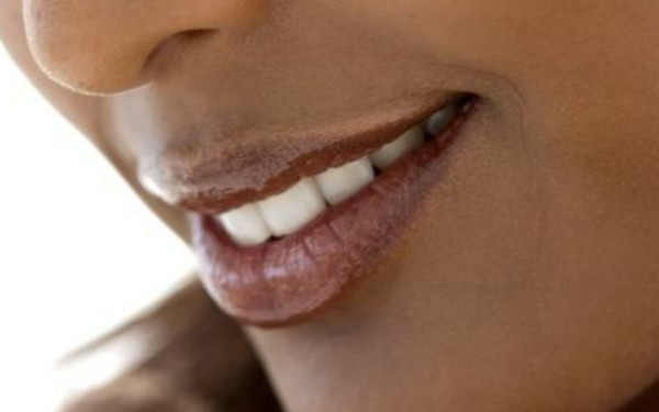 成都市頂級口腔科醫(yī)院排名榜單，口碑推薦！專業(yè)矯正與種植可信賴