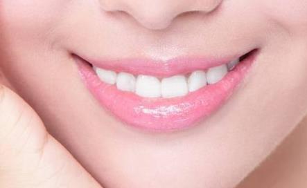 深圳植牙醫(yī)院排行榜：詳盡推薦，讓您整牙放心無(wú)憂！