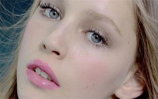 東莞上眼瞼抽脂術(shù)醫(yī)生