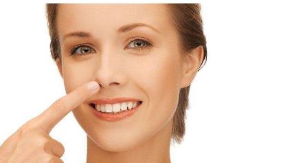 2023年龍巖市哪家醫(yī)院口碑好，能夠有效祛除唇紋？