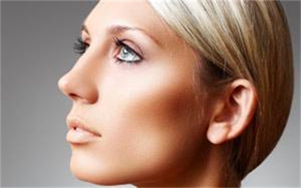 上海哪家手術(shù)吸脂美容醫(yī)院的名氣和綜合實(shí)力較高？2023年當(dāng)?shù)貦C(jī)構(gòu)口碑排名出彩！