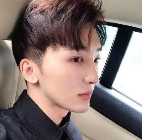 成都恩喜醫(yī)學整形張曉琴醫(yī)生男性過大下頜角磨骨案例效果分享