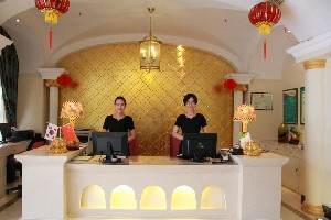 青島奧拉克整形軟骨隆鼻有何優(yōu)勢？能保持多久？