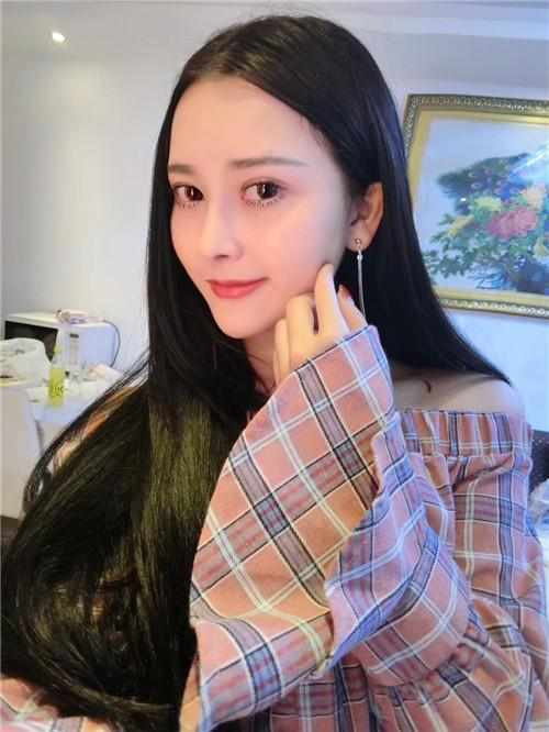 鄭州華領(lǐng)醫(yī)療美容醫(yī)院醫(yī)生張永濤做硅膠假體隆鼻怎么樣？附案例效果對比圖