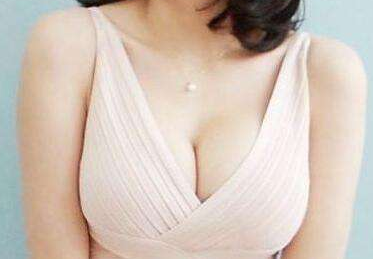 大連艾加艾醫(yī)療美容門診部乳房下垂矯正