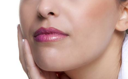 膨體隆鼻一般需要多少錢？膨體貴嗎？