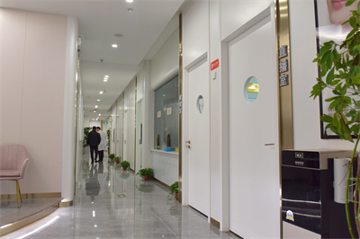 鄭州迪美醫(yī)療美容診所_走廊