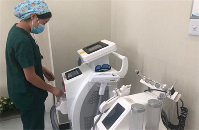 鄭州愛(ài)美匯醫(yī)療美容診所_治療室