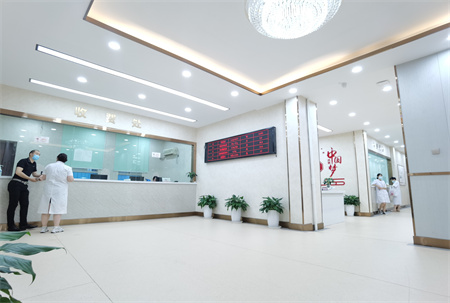 長沙一雅醫(yī)療美容門診部_大廳