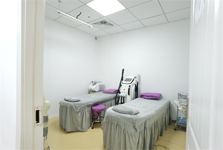 長沙一雅醫(yī)療美容門診部_治療室