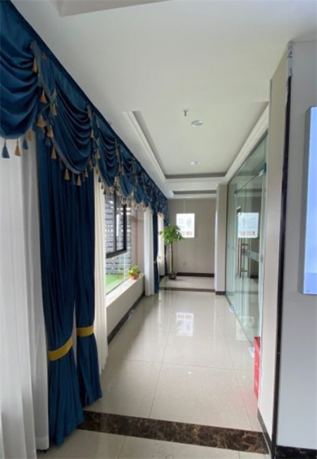 長(zhǎng)沙秀美醫(yī)療美容門診部_過(guò)道