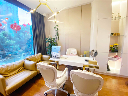 長(zhǎng)沙薇美醫(yī)療美容門(mén)診部_咨詢室