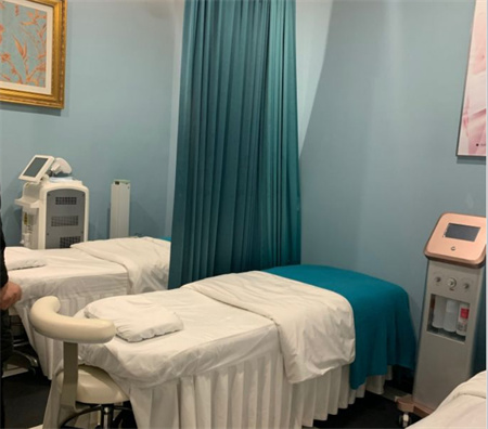 長沙麗臻醫(yī)療美容門診部_治療室