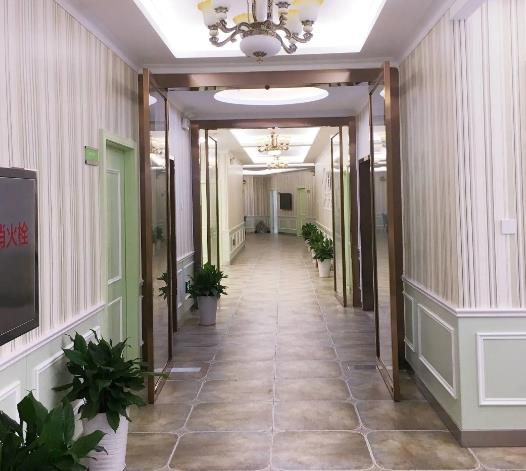 長(zhǎng)沙麗都醫(yī)療美容醫(yī)院_過道