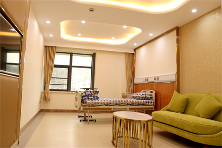 長(zhǎng)沙春語(yǔ)醫(yī)療美容門診部_病房