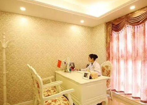 自體脂肪豐臀十大整形醫(yī)院大盤點！這十家人氣醫(yī)院不容錯過！