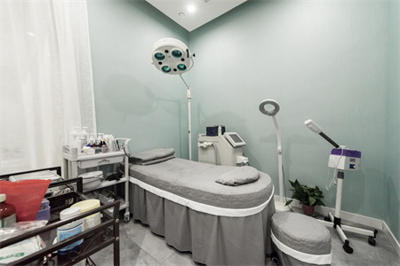 長(zhǎng)春愛麗醫(yī)療美容門診部_治療室
