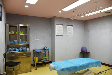 營(yíng)口臻美醫(yī)療美容診所_注射室