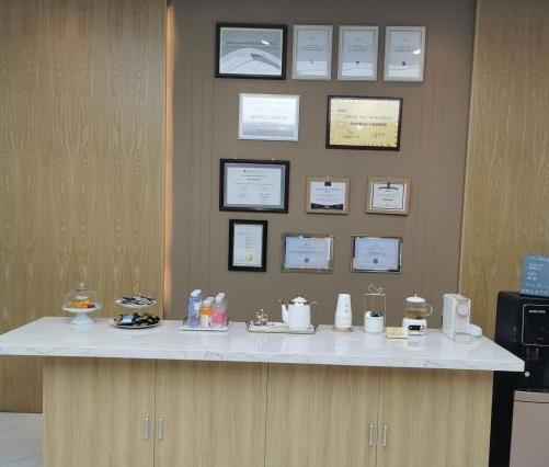 銀川澳瑪星光醫(yī)療美容診所_榮譽墻