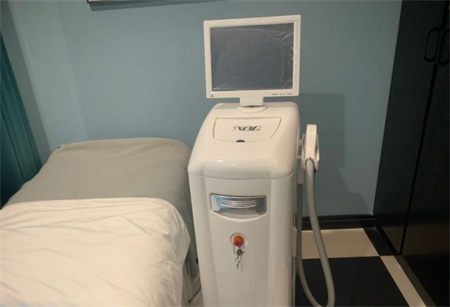 延吉韓龍云醫(yī)學(xué)美容診所_治療室