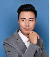 何云虎.jpg 何云虎.jpg