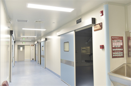 新鄉(xiāng)仁愛婦產(chǎn)醫(yī)院醫(yī)學(xué)整形美容科_手術(shù)室走廊