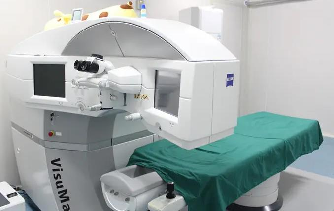 武漢市第八醫(yī)院眼科_飛秒手術室