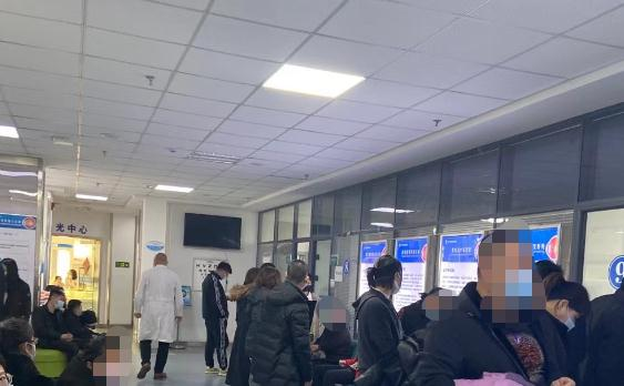 烏蘭察布朝聚眼科醫(yī)院_醫(yī)院大廳