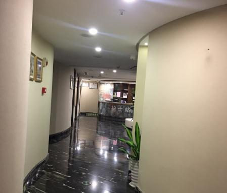 溫州皇瑞醫(yī)療美容門診部_走廊