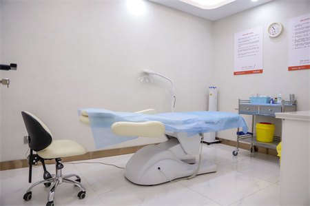 天津伊頌醫(yī)學(xué)美容門診部_注射室