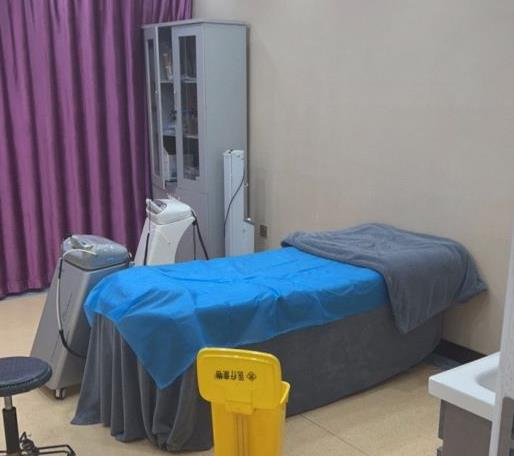 天津歐菲整形美容醫(yī)院植發(fā)中心_治療室