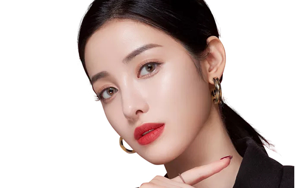 假體隆鼻多久可以完全消腫？有加快消腫的方法嗎