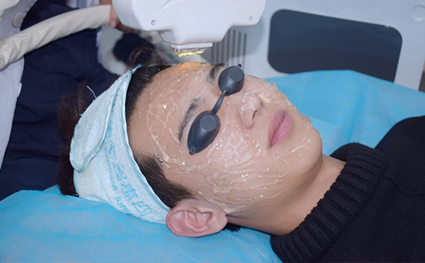 彩光嫩膚的過(guò)程是什么？